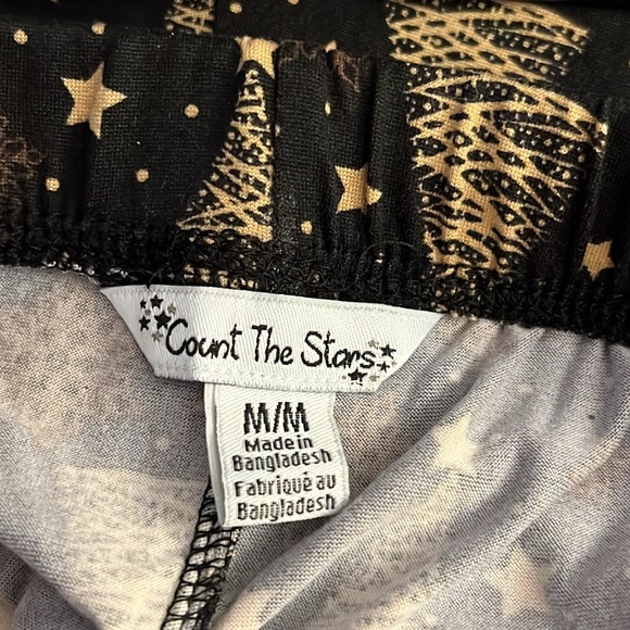 PJ’s * Trees and Stars * 2pc Pajama Top & Shorts Set * size M * Black & Gold * - Picture 7 of 11